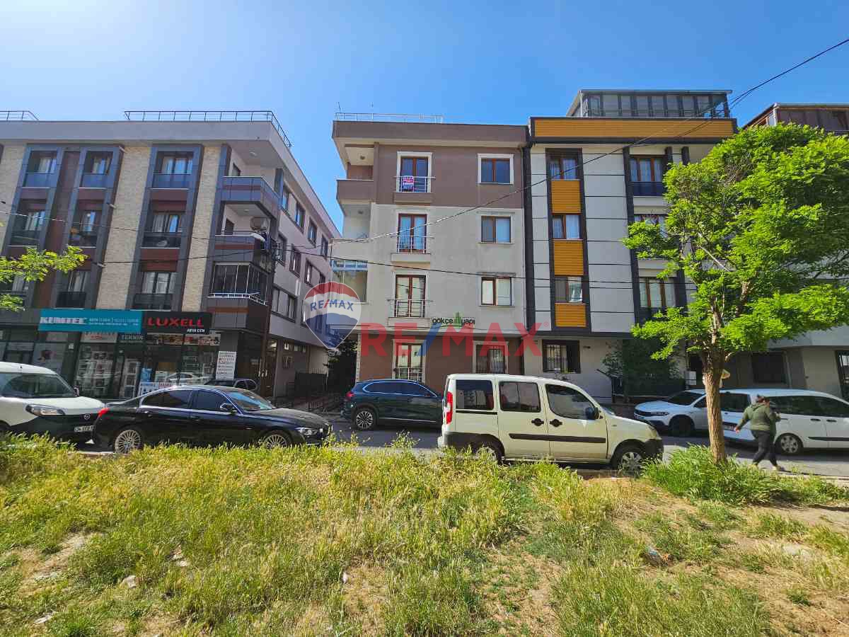 MECLIS MAHALLESI'NDE METROYA YAKIN 3+2 Ç.DUBLEKS SATILIK DAIRE