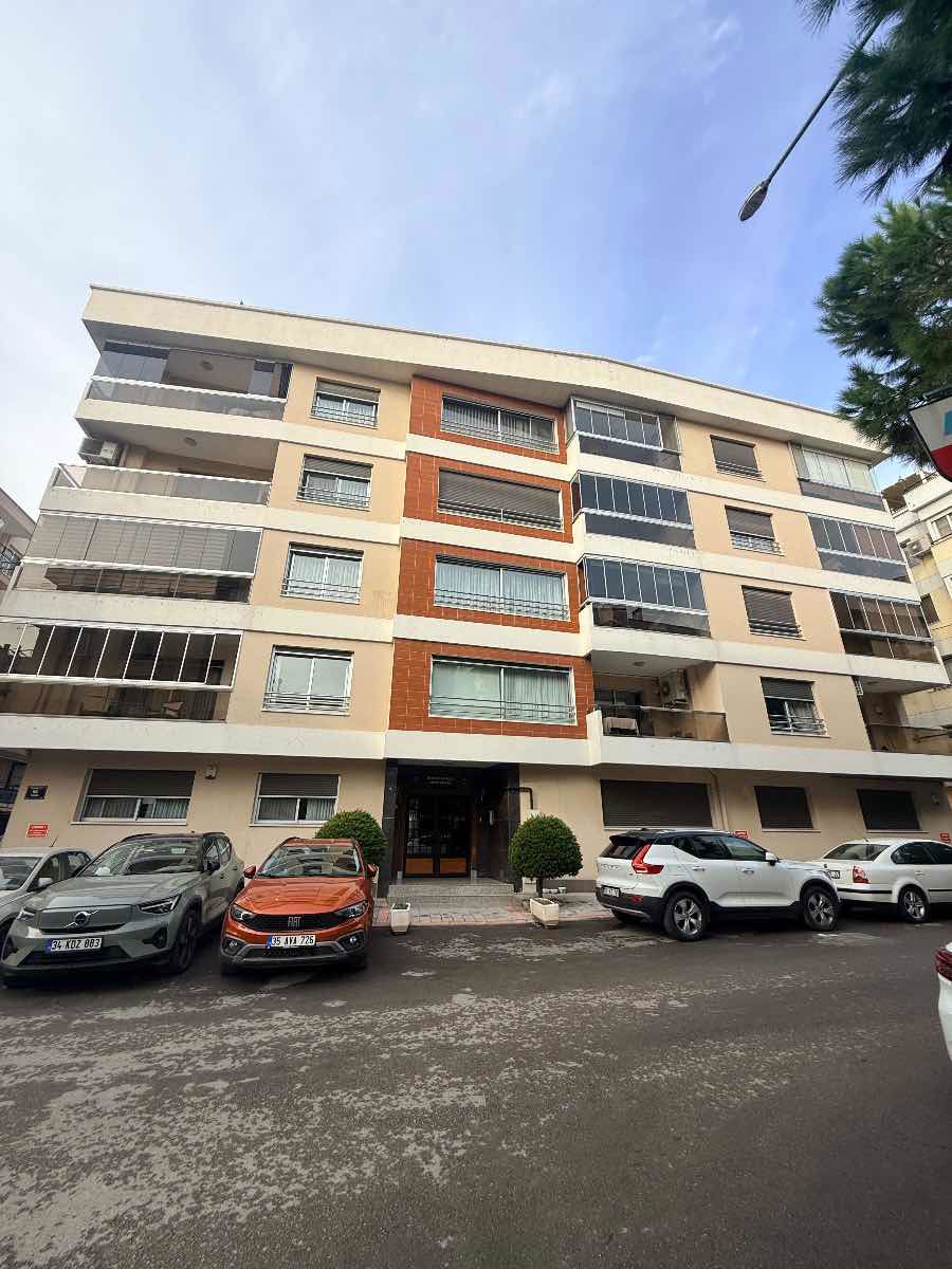 GÖZTEPE MAH. 4+1 200M2 EŞYALI KİRALIK LÜKS DAİRE