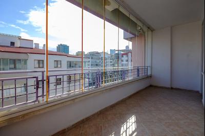 ÇUKURAMBAR'DA GENİŞ VE AYDINLIK 4+1 KİRALIK DAİRE