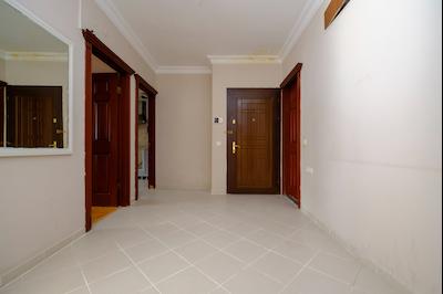 ÇUKURAMBAR'DA GENİŞ VE AYDINLIK 4+1 KİRALIK DAİRE