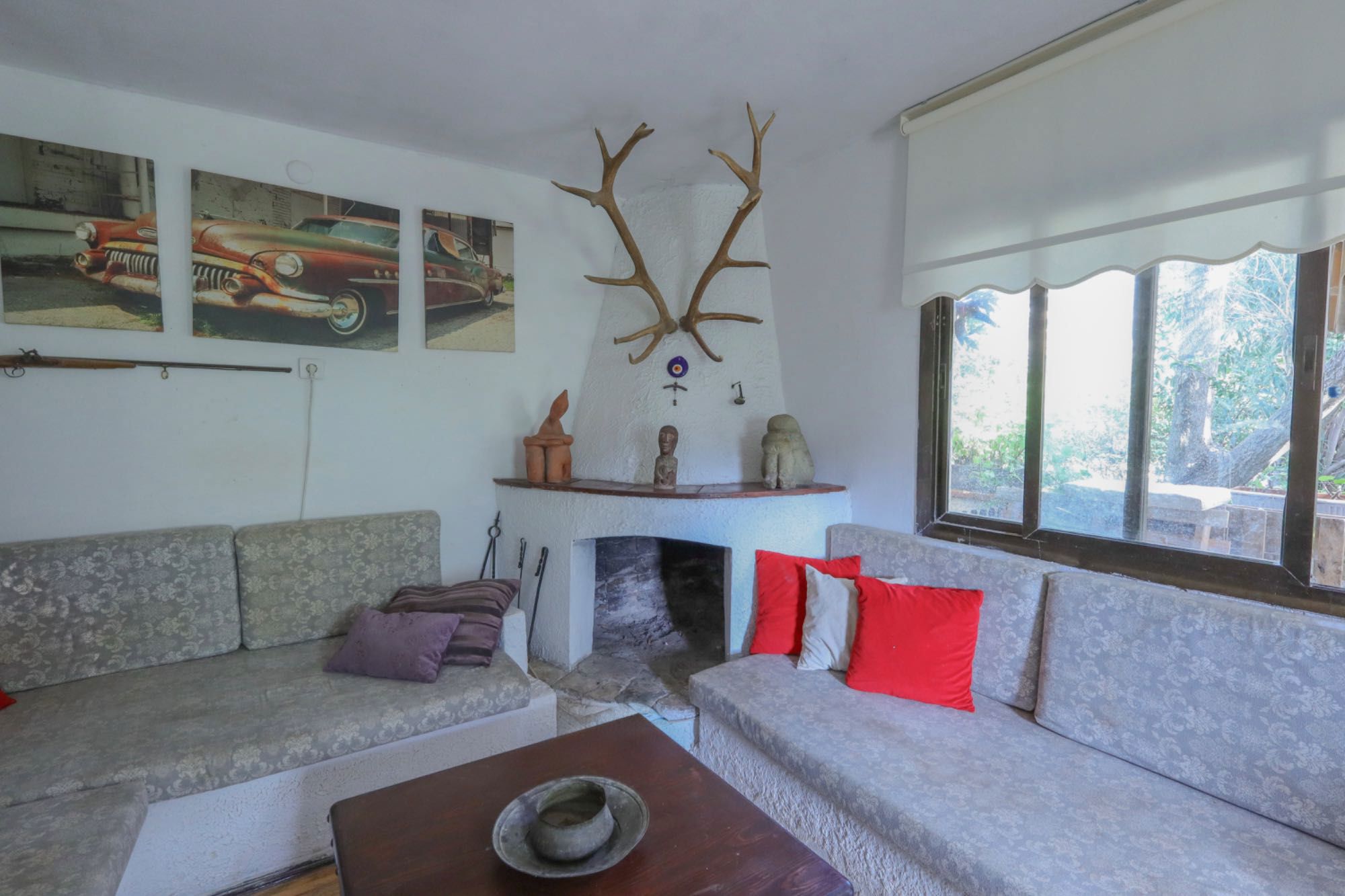 ZEYTİNALANI'NDA OTANTİK VE EŞYALI 1+1 KİRALIK DAİRE