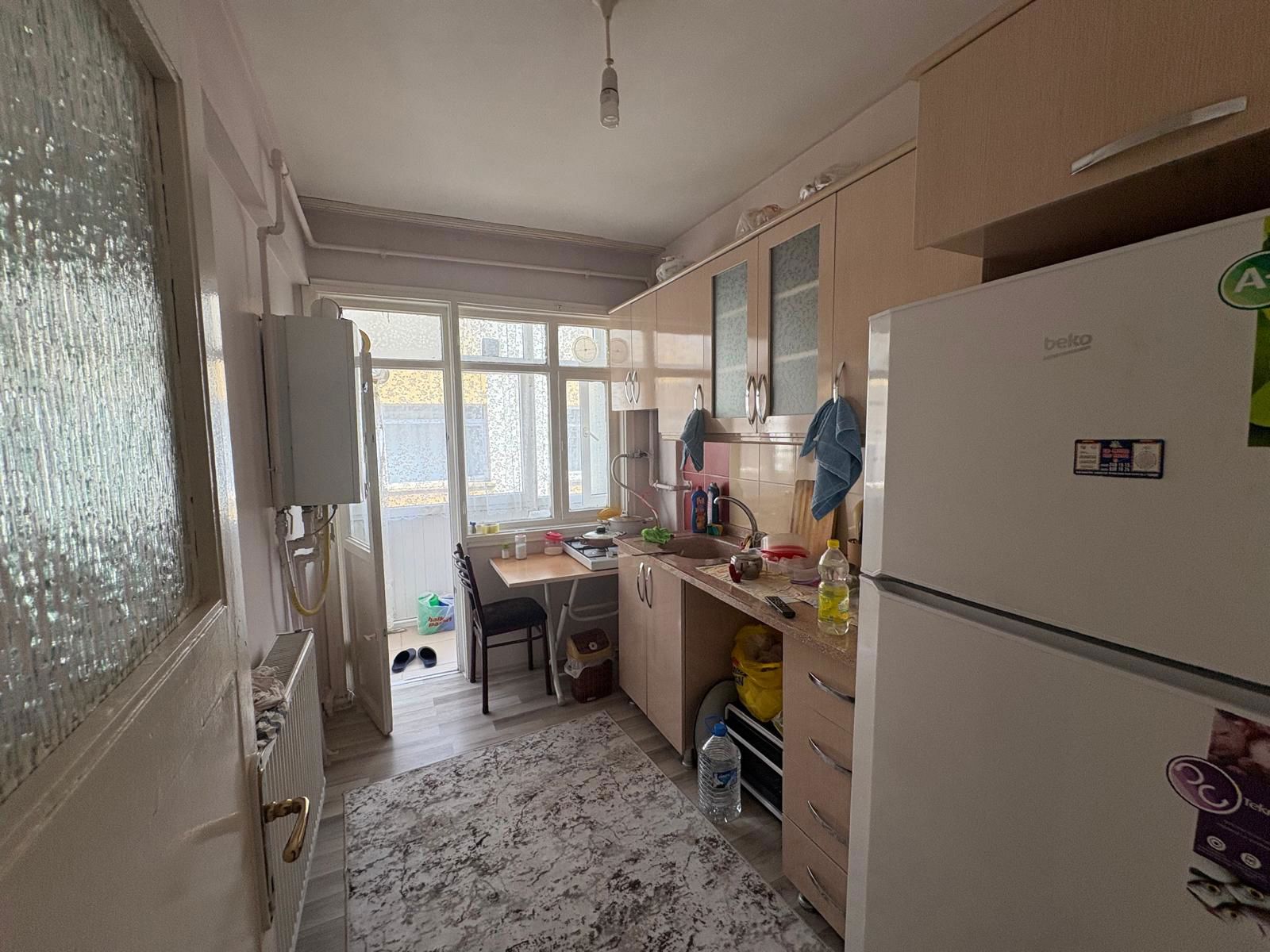 REMAX İLKE'DEN ÇAYKARA CADDESİ'NDE 2+1 KİRALIK DAİRE