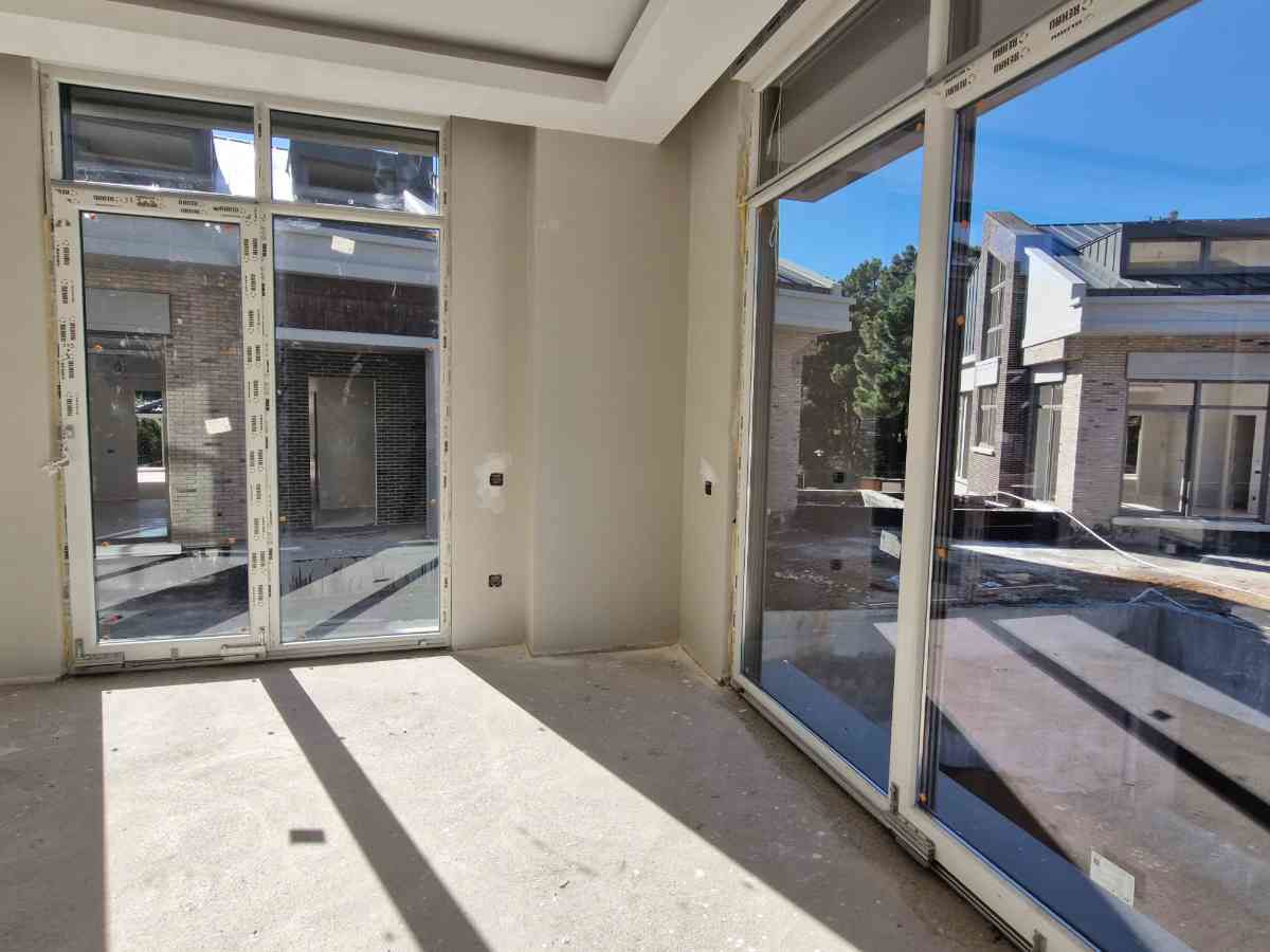 EVİNPARK ORMAN DA HAVUZLU, BAHÇELİ 4+1 LÜKS DAİRE