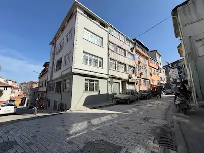 EYÜPSULTAN’DA FLATOFİS AVM’NİN YANI BAŞI-DEĞERLİ KONUMDA-9 BAĞIMSIZ BÖLÜM-YATIRIM FIRSATI