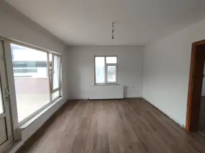REMAX BEYAZ KÜPLÜPINAR MAHALLESINDE KIRALIK 1+1 DAIRE 