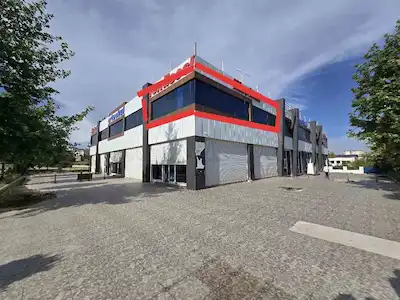 OKUL İÇİN UYGUN TİCARİ ALAN