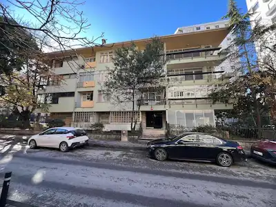ERENKÖY KÖŞE BİNADA, YÜKSEK ARSA PAYLI, 165 M², 3+1 DAİRE...
