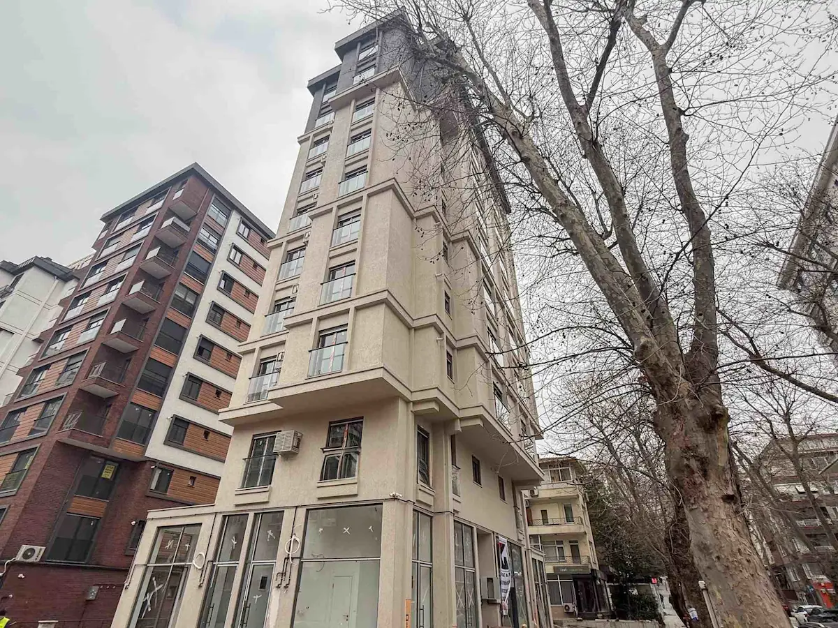 SUADİYE EMİN ALİ PAŞA CD. SIFIR 6.KAT K.MUTFAK 77 M² 2+1 SATILIK 
