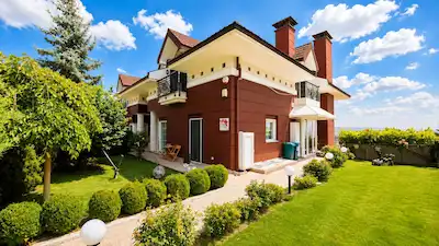 TAŞPINAR ÇIÇEKKENT VILLALARI SATILIK GÖL MANZARALI MÜSTAKIL VILLA