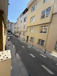 MÜZE HASTANE ARKASINDA YENI BINADA 2 + 1 SATILIK DAIRE