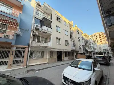 34 MANSUROĞLU MAHALLESINDE  2+1 SATILIK DAIRE
