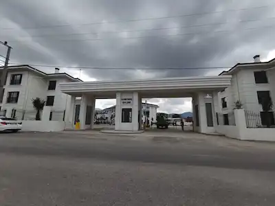 FSM KENT KONUT KARTEPE EVLERI SIFIR 2+1 | ÇİFT CEPHE, BALKONLU, DOĞALGAZ KOMBİLİ