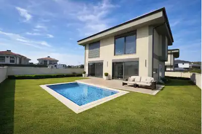 REMAX ANKA'DAN ŞİLE ÇAVUŞ MAH. 450 M2 4+1 MÜSTAKİL SATILIK VİLLA