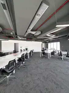 RE/MAX ASTYLE'DEN SKYLAND'DA EŞYALI ÖZEL WC'Lİ OFİS