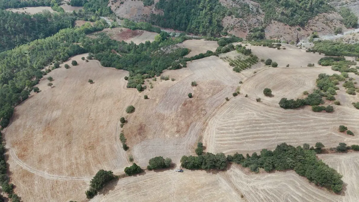 ÇANAKKALE LAPSEKİ ÇAMYURT'TA FIRSAT ARAZİ
