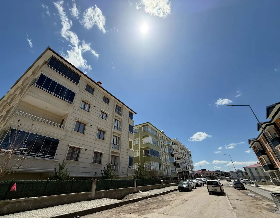 REMAX ARTIS'DEN DADAŞKENT'TE KIRALIK 2+1 DAIRE