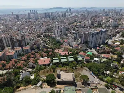 İSTANBUL KARTAL’DA 2.711 M² DENİZ MANZARALI TESİS ARSASI