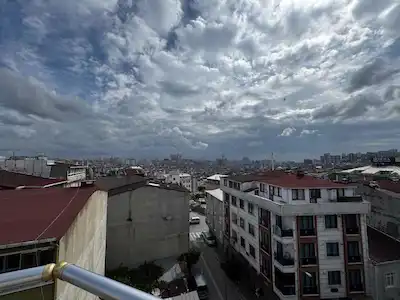 ESENYURT OSMANGAZİ’DE 6+2 GENİŞ METRAJLI, 3 CEPHELİ, BALKONLU SATILIK DAİRE