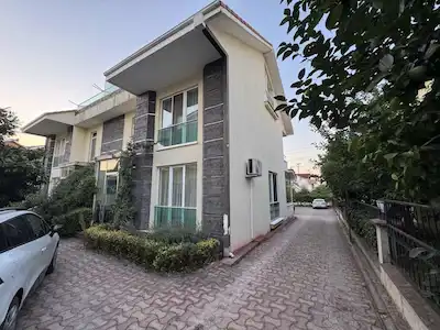 BAŞİSKELEDE SATILIK 4+1 VİLLA