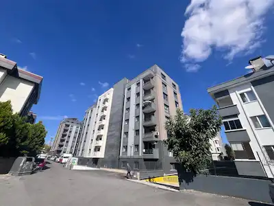 TUZLA YENİ HAS SİTESİNDE 2+1 SATILIK DAİRE