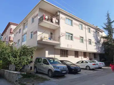 SİNCAN KAYMAKAMLIĞI KARŞISI 3+1 SATILIK DAİRE