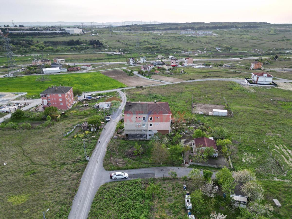 REMAX DEN HADIMKÖY MERKEZ ACİL SATILIK FIRSAT 470 M2 İMARLI ARSA