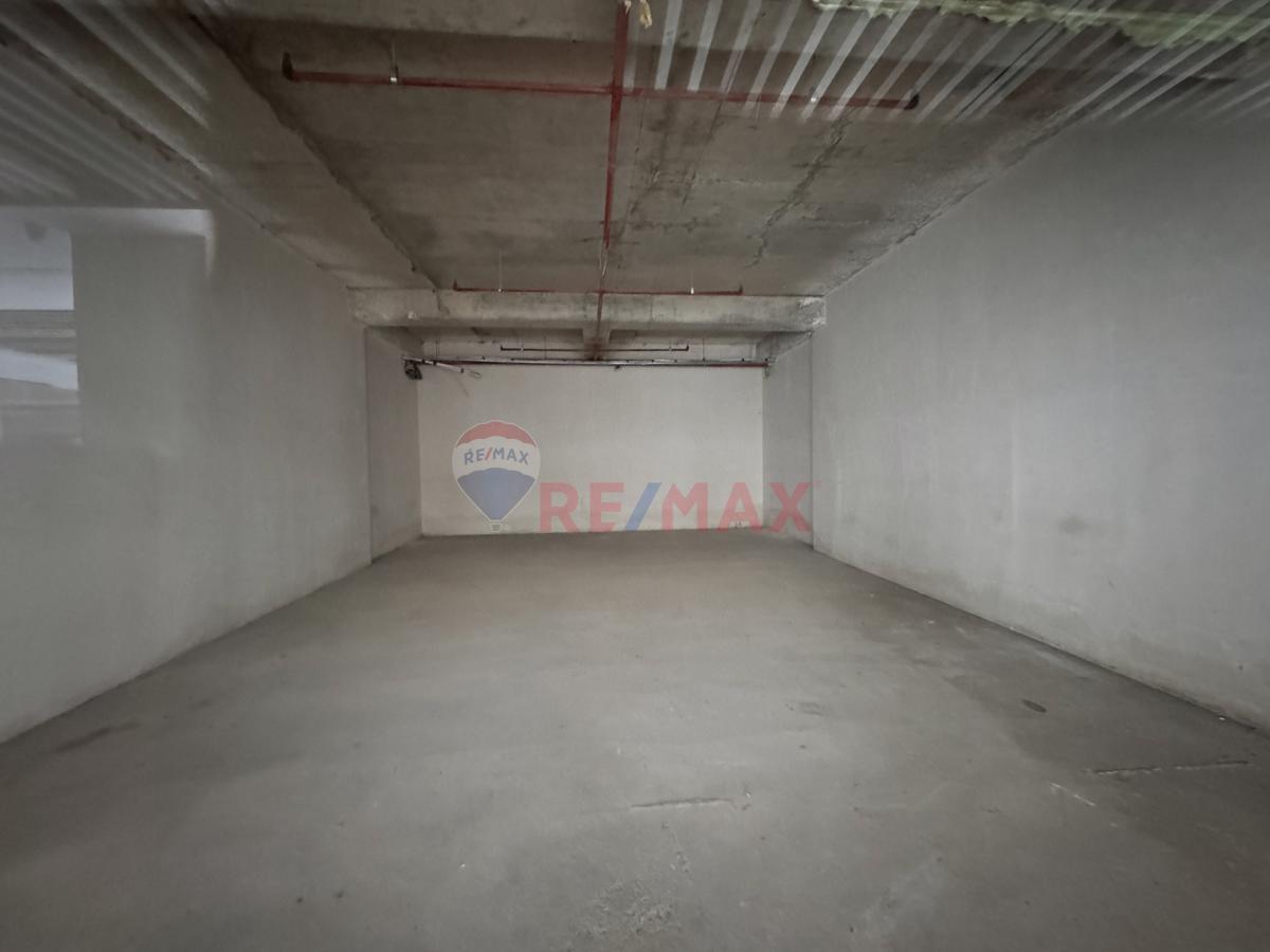 BURCU AYDENİZ'DEN VEMA TUZLA'DA KİRALIK DÜKKAN