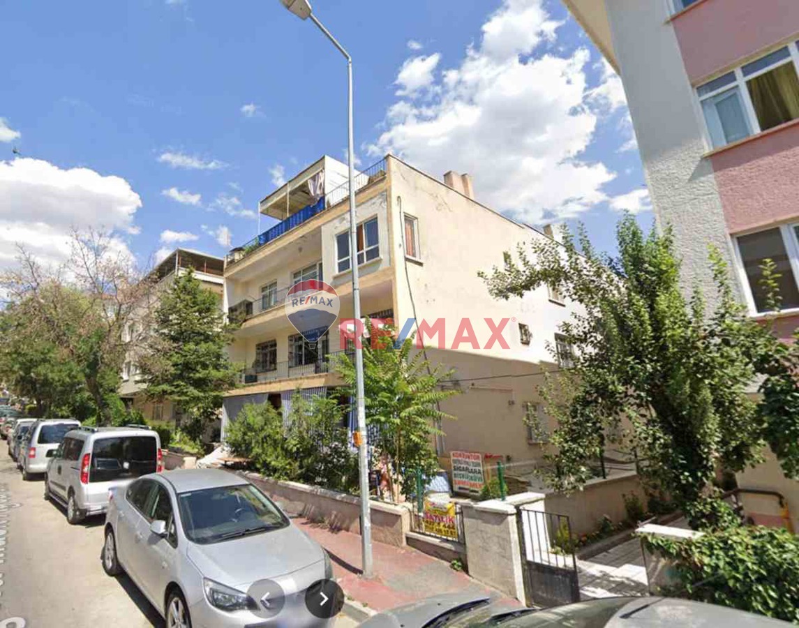 ÇANKAYA KÜÇÜKESAT MAHALLESİNDE SATILIK DEPOLU DÜKKAN