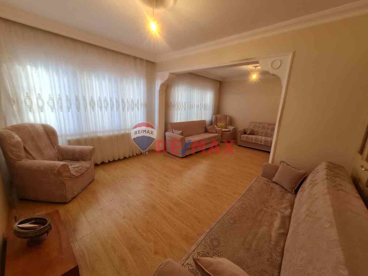 BAYRAMPAŞA YILDIRIM MAH TRAMVAYIN DİBİNDE