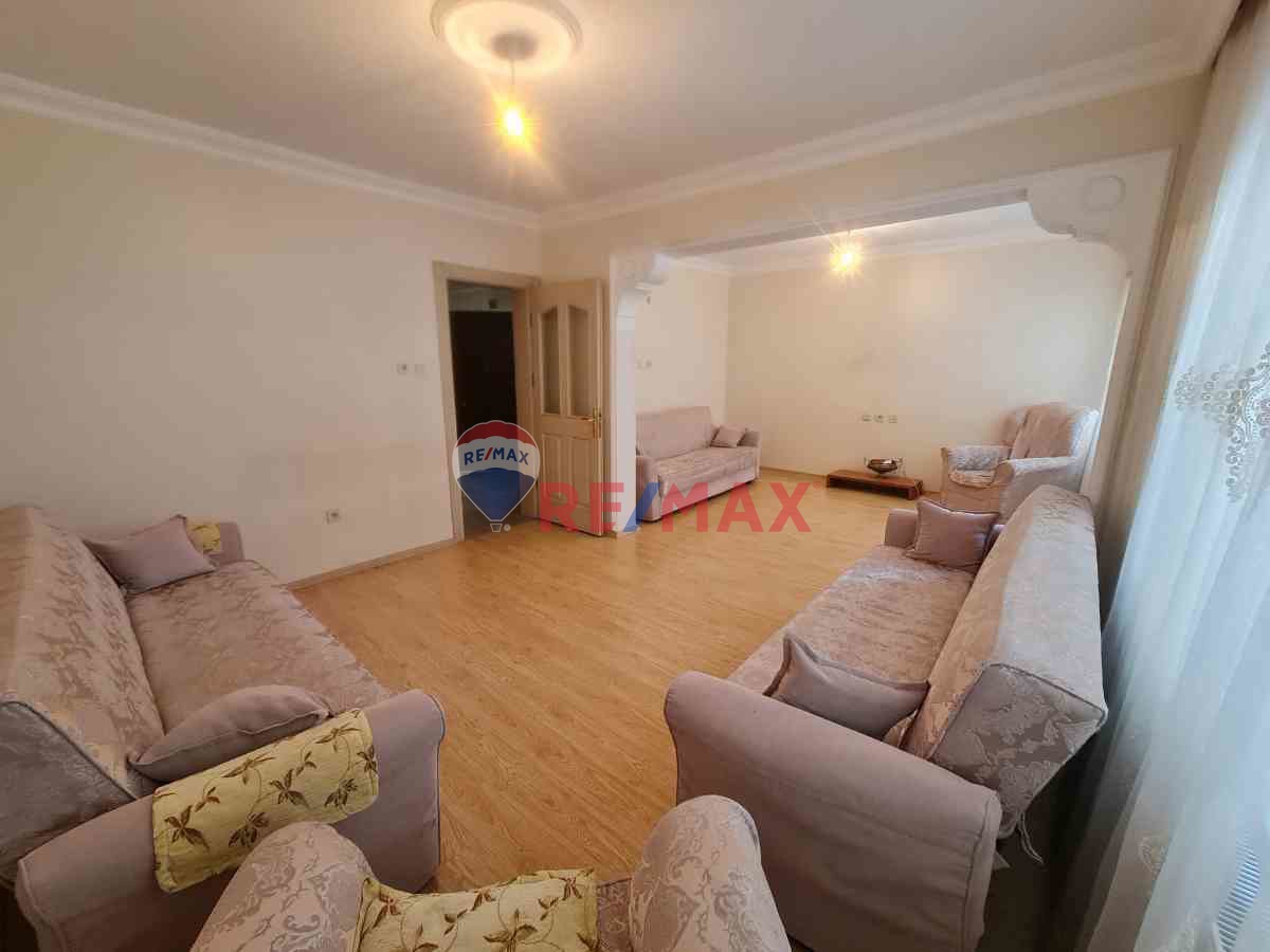 BAYRAMPAŞA YILDIRIM MAH TRAMVAYIN DİBİNDE