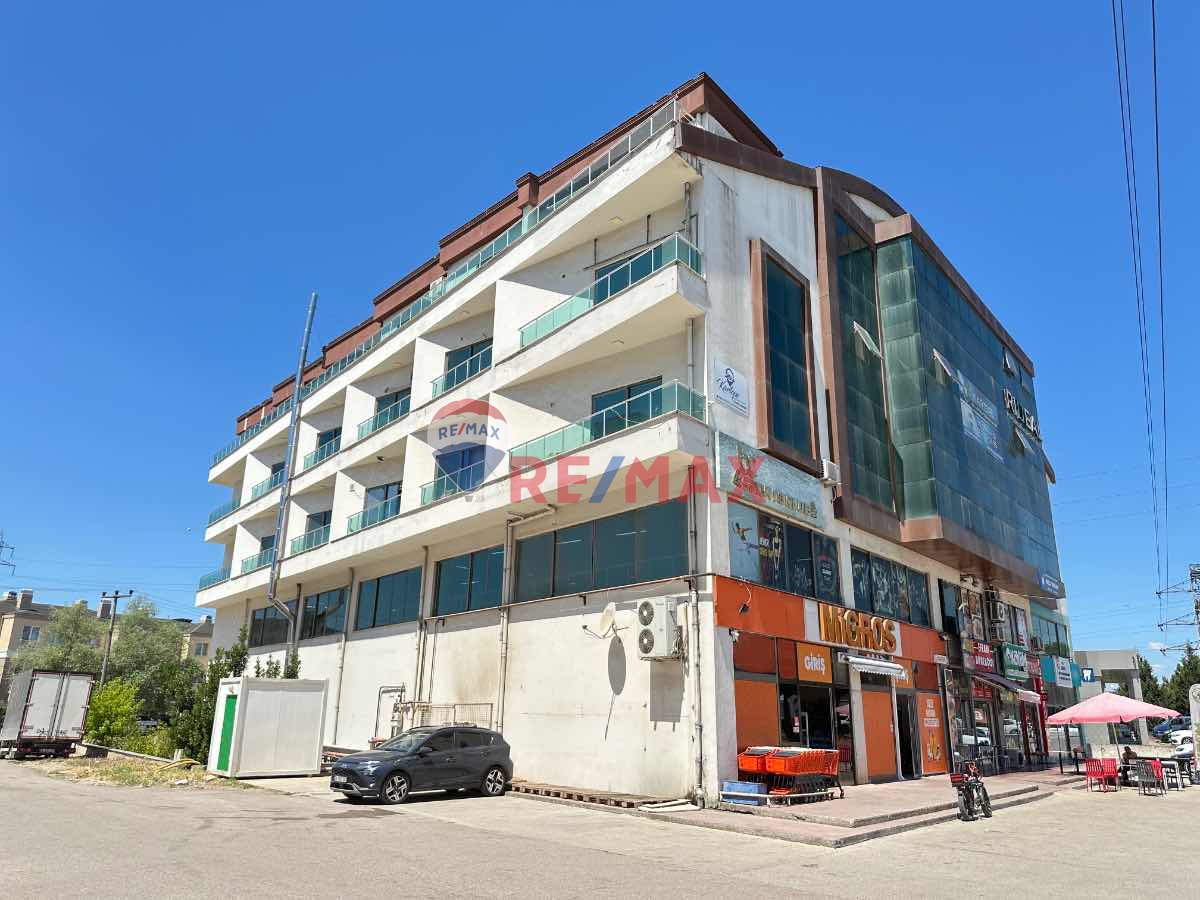 KARTEPE SAPANCA YOLU CEPHE TABELA DEĞERİ YÜKSEK 2+1 DUBLEKS OFİS