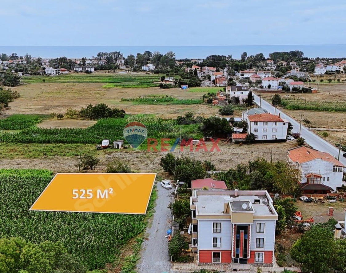 DENİZE YAKIN VİLLA ARSASI