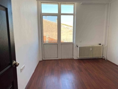 HOŞDERE/ MESNEVİ CADDESİ KÖŞE KONUMLU MANZARALI 3+1 KİRALIK