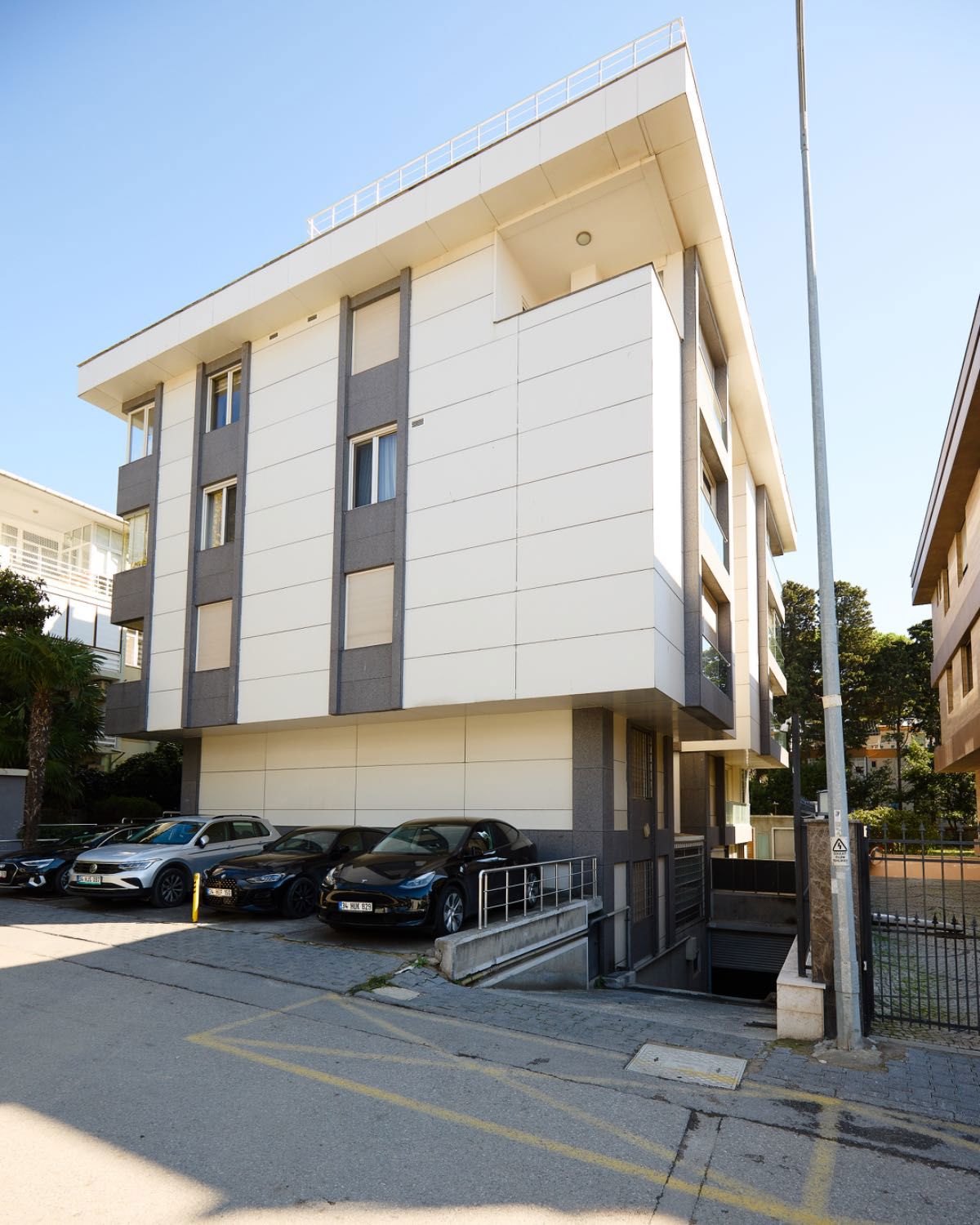 CADDEBOSTAN SAHILINDE PRESTIJLI ‘İYI YAŞAM’ YATIRIMI