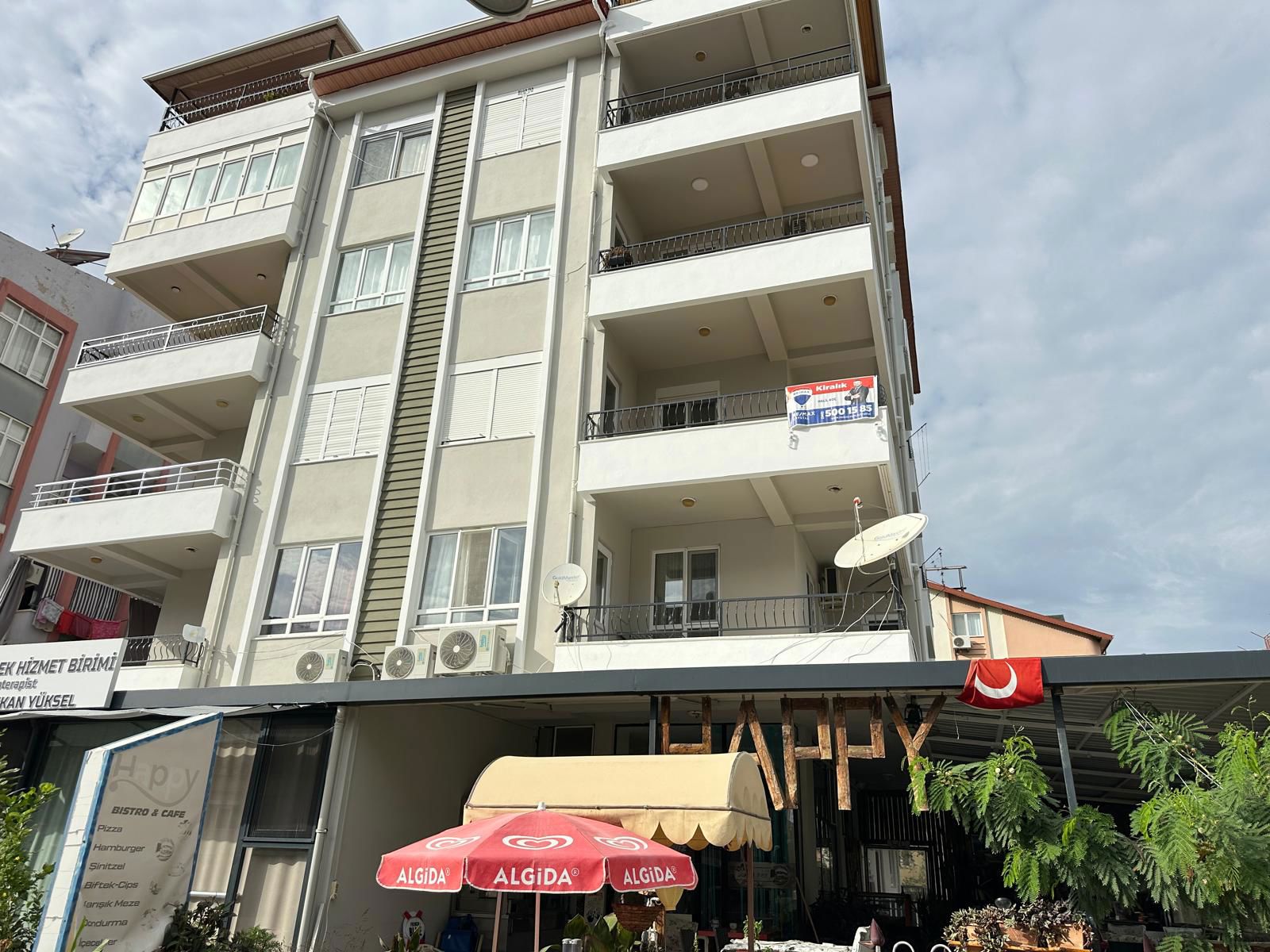 DENIZYOLU SU KEMERLERINDE AYRI MUTFAK 2+1 DAIRE