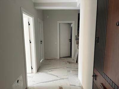 BAŞİSKELE DÖNGEL'DE SATILIK 3+1 ZEMİN DUBLEX