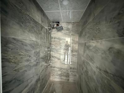 BAŞİSKELE DÖNGEL'DE SATILIK 3+1 ZEMİN DUBLEX