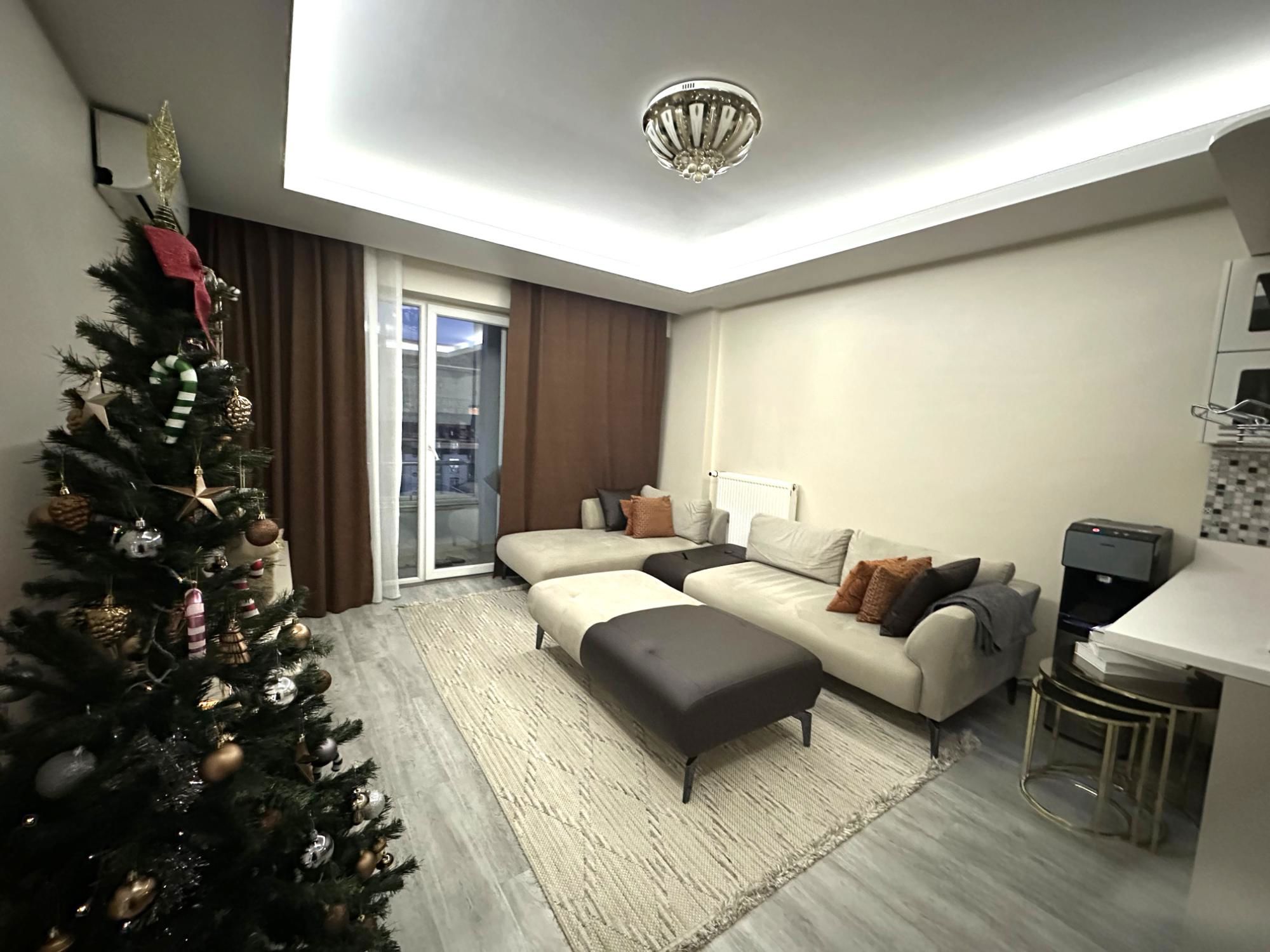 AYIŞIĞI VADİ EVLERİNDE EBEVEYN BANYO,BALKONLU 2+1 SATILIK DAİRE