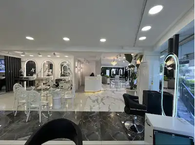 REMAX MODEL DEN FORUM ÇAMLIK YAKINI 450M² SATILIK DÜKKAN