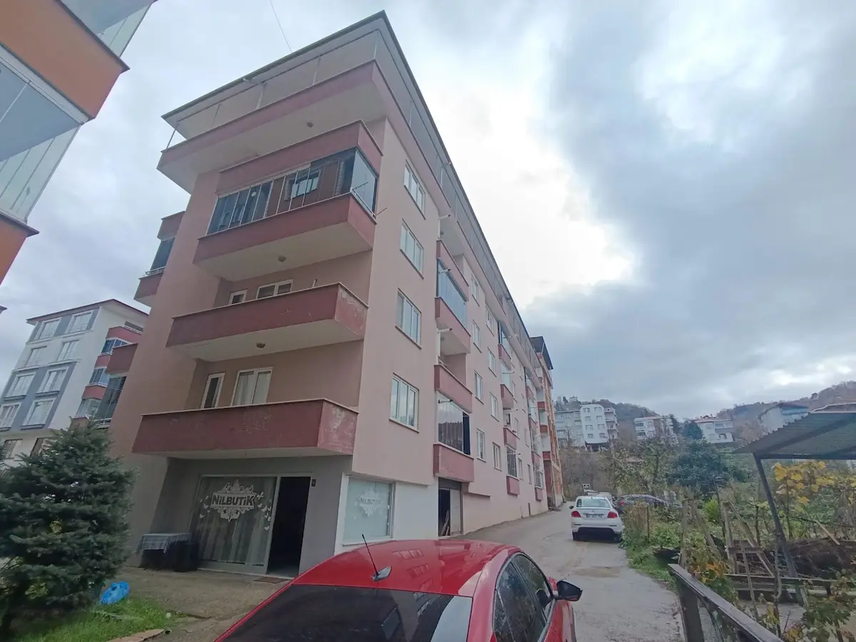 HASTANE YANINDA İÇİ ÖZEL YAPILMIŞ DOĞA&DENİZ MANZARALI SIFIR 4+1
