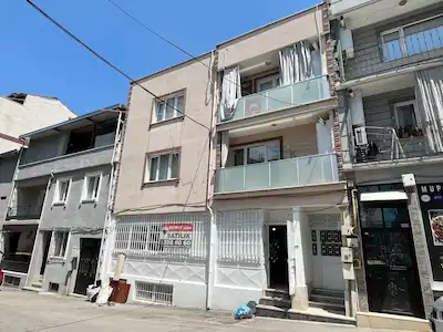 YILDIRIM ESENEVLER MAHALLESİ 1 DÜKKAN 2 DAİRELİ MÜSTAKİL EV