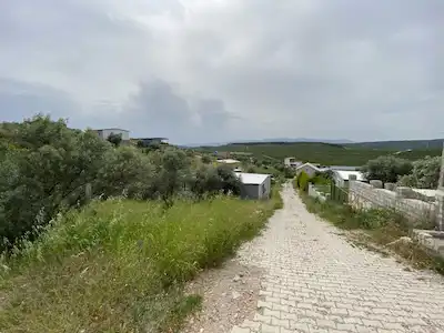 BUCA BELENBAŞI 426 M2 SATILIK DÜZ TARLA