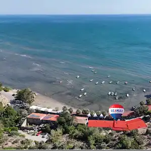 KARINA 'DA SATILIK.. RESTAURANT VE 3 DÜKKAN
