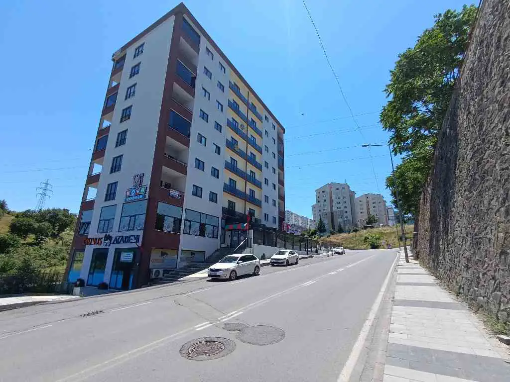 KAŞÜSTÜ HASTANE YOLU CADDE ÜZERİNDE DENİZ MANZARALI SIFIR 4+1