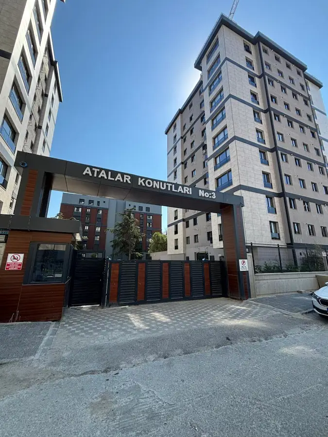 ATALAR KONUTLARI'NDA SATILIK 3+1 DAİRE