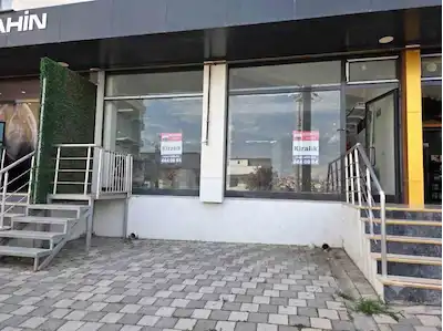 MUAMMER AKSOY CAD.ANA CADDE ÜZERİ 100 M2 KİRALIK DÜKKAN