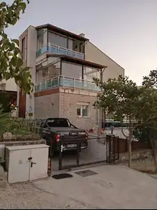 REMAX'DAN KUŞADASI MARINA VE SAMOS MANZARALI 6+2 LÜKS AILE VILLASI