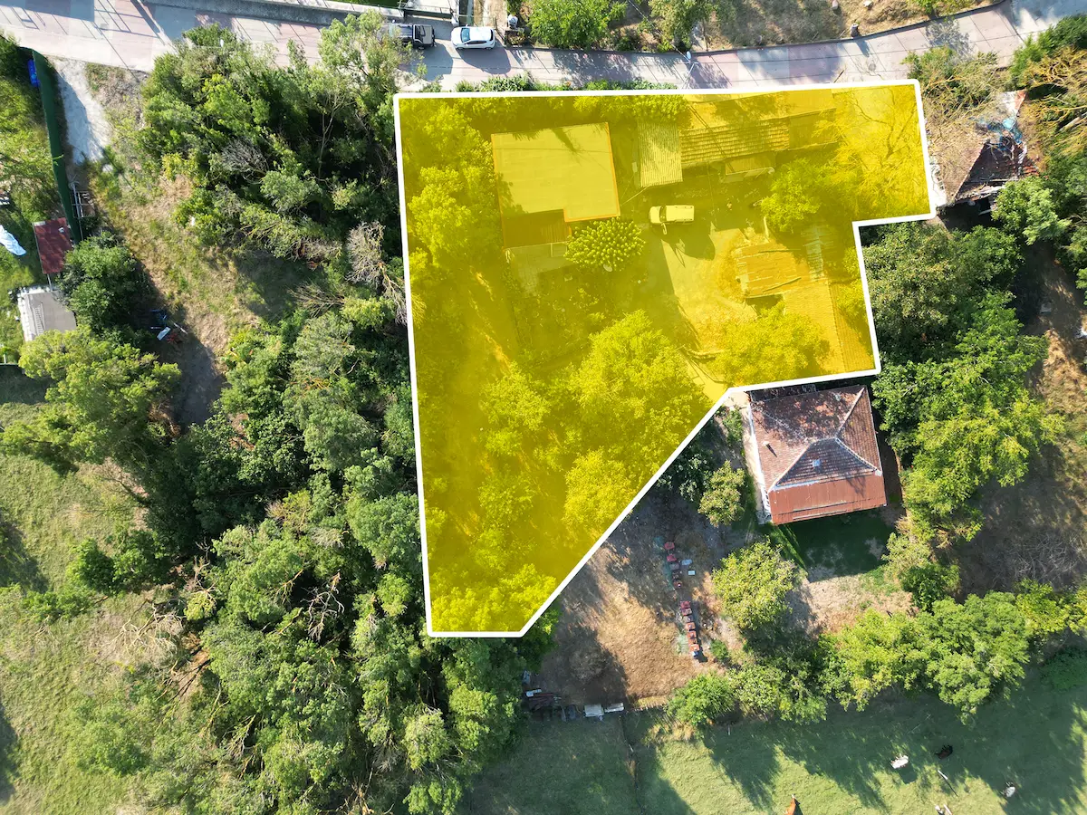 ARNAVUTKÖY BOYALIK'TA BAHÇELİ MÜSTAKİL YAŞAM FIRSATI-REMAX KAYA 2