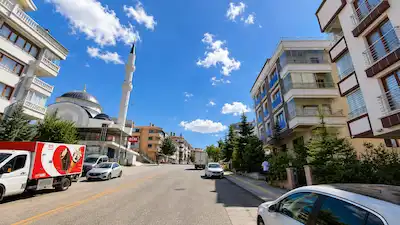 ŞEMSETTİN GÜNALTAY CAD. ÜZERİ SIFIR, BALKONLU 3+1 KİRALIK