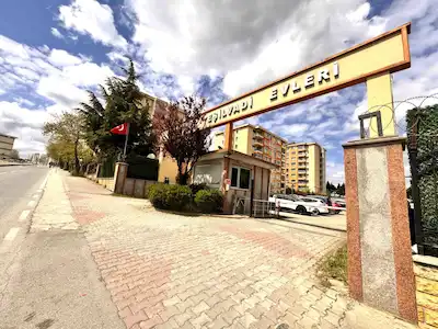 PENDIK YENIŞEHIR EKŞİOĞLU YEŞİLVADİ EVLERİ KIRALIK 3+1 DAIRE